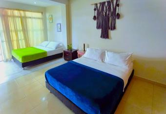 Casa Azul Boutique Hostel has Balcony rooms