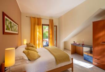 Residence Smeraldo has Balcony rooms