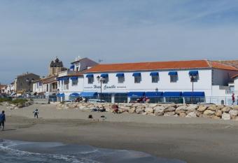 Hotel Camille has Balcony rooms
