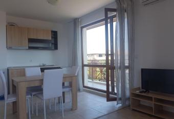 Apartmenti Smokiniya has Balcony rooms