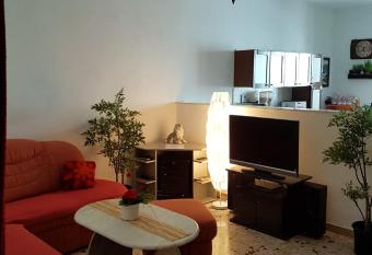 Salento - Casa vacanza di Diana Carcagni allows 18 year olds to book a room