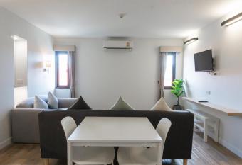 Carnation Residence has Balcony rooms