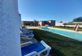 Alojamento L&R Monte novo da Carras  osa allows 18 year olds to book a room