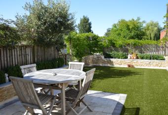  t bloemetje has Balcony rooms