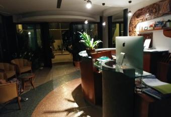 Hotel La Perla has Balcony rooms