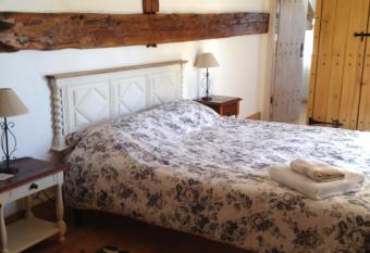 Chambres d hotes des Forets allows 18 year olds to book a room