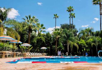Duniya Hotel has Balcony rooms