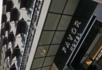 Hotel Favor allows 18 year olds to book a room