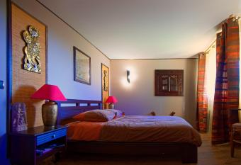 Champagne Gilmaire-Etienne allows 18 year olds to book a room