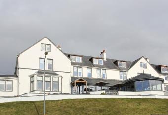 West Highland Hotel has Balcony rooms