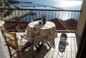 Cute apartments with romantic view has Balcony rooms