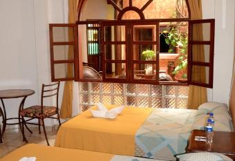 Hotel Villa Florencia Centro Hist  rico allows 18 year olds to book a room