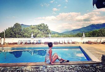 Hotel Tihiat Kat has Balcony rooms