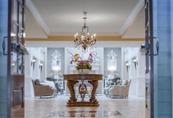 Oceano Hotel and Spa Half Moon Bay Harbor allows 18 year olds to book a room