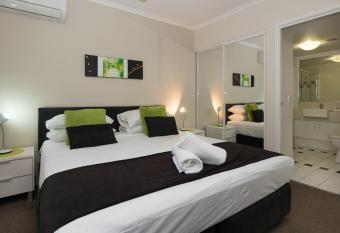 Marlin Cove Holiday Resort has Balcony rooms