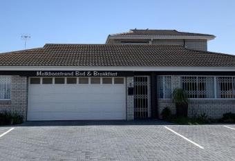 Melkbosstrand Bed and Breakfast allows 18 year olds to book a room