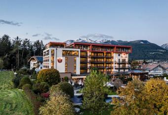 Hotel Olympia has Balcony rooms