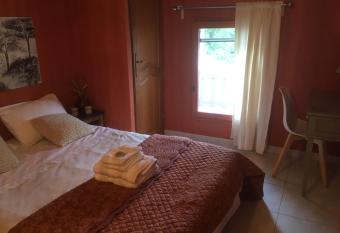 Chambre Tramontane allows 18 year olds to book a room