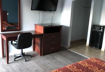 La Habra Motel allows 18 year olds to book a room