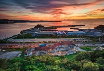 Buzz Resort has Balcony rooms