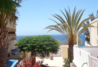 La Colina has Balcony rooms