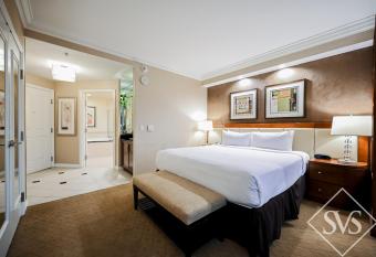 Stripviewsuites At Signature has Balcony rooms