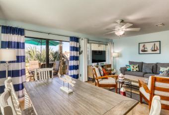 Pensacola Beach Condos has Balcony rooms
