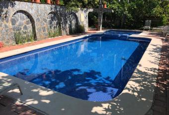 Hotel Villas Ema allows 18 year olds to book a room