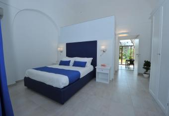 Villa Emanuel has Balcony rooms