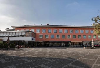 Best Western Hotel Spirgarten allows 18 year olds to book a room