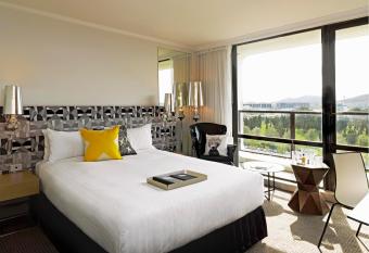 QT Canberra has Balcony rooms