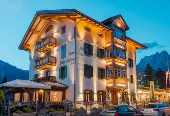 Hotel Villa Alpina ***S has Balcony rooms