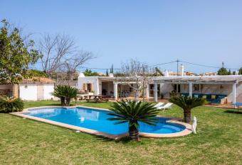 Can Llobera Torrens has Balcony rooms