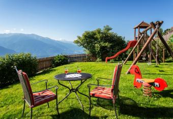 Pension Wiesenrain has Balcony rooms