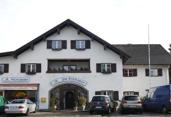 Landgasthof zum Br  ckenwirt has Balcony rooms