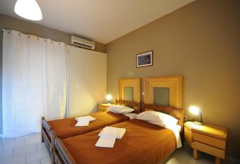 Manias Apartments allows 18 year olds to book a room