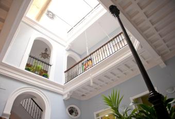 Casa Patio del Panadero has Balcony rooms