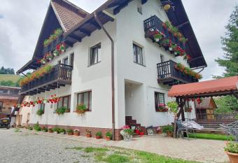 Casa Flavius has Balcony rooms