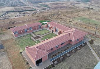 Twilight Breeze Lodge has Balcony rooms