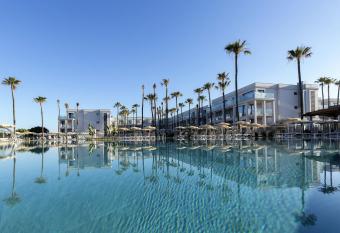 Hipotels Barrosa Park has Balcony rooms