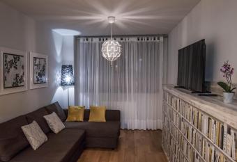 Tudela balc  n de Bardenas has Balcony rooms