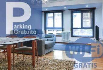 RyS Ourense Centro Amplia vivienda con Parking has Balcony rooms