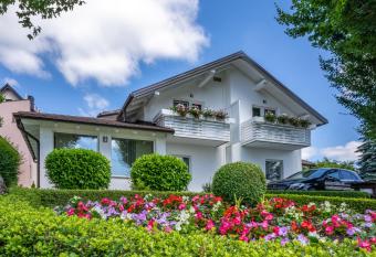 Rooms Degenija Annex has Balcony rooms