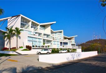 Punta Gaviota Ocean View has Balcony rooms