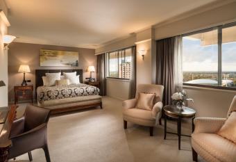 Stamford Plaza Adelaide allows 18 year olds to book a room