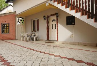 Apartman Baron has Smoking rooms