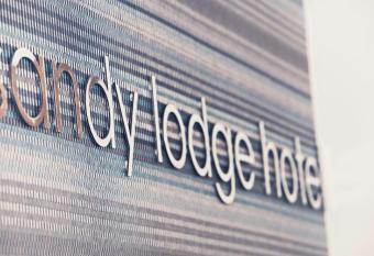 Magnuson Hotel Sandy Lodge Newquay allows 18 year olds to book a room