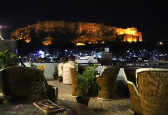 Blue Stay Jodhpur allows 18 year olds to book a room