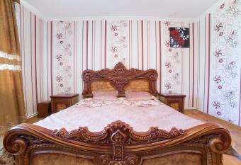 Dream House Rabati has Balcony rooms