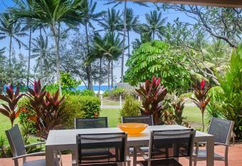 By The Sea Port Douglas has Balcony rooms